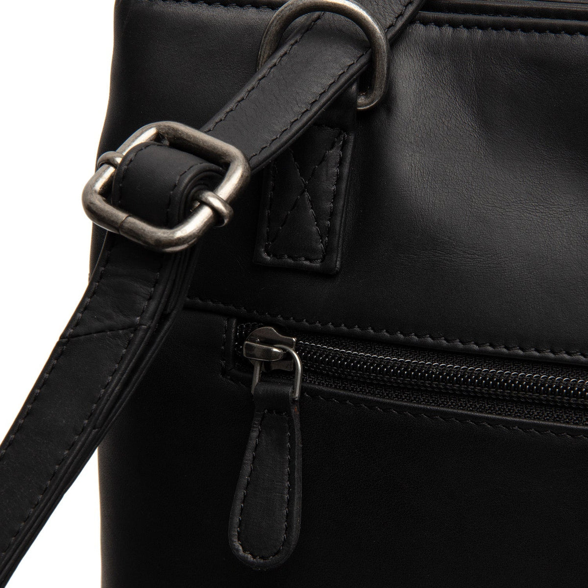 Solid Antique Brass Hardware &amp; Heavy-Duty Dual Zipper Detail on Raynor Full-Grain Leather Tote Bag 女士