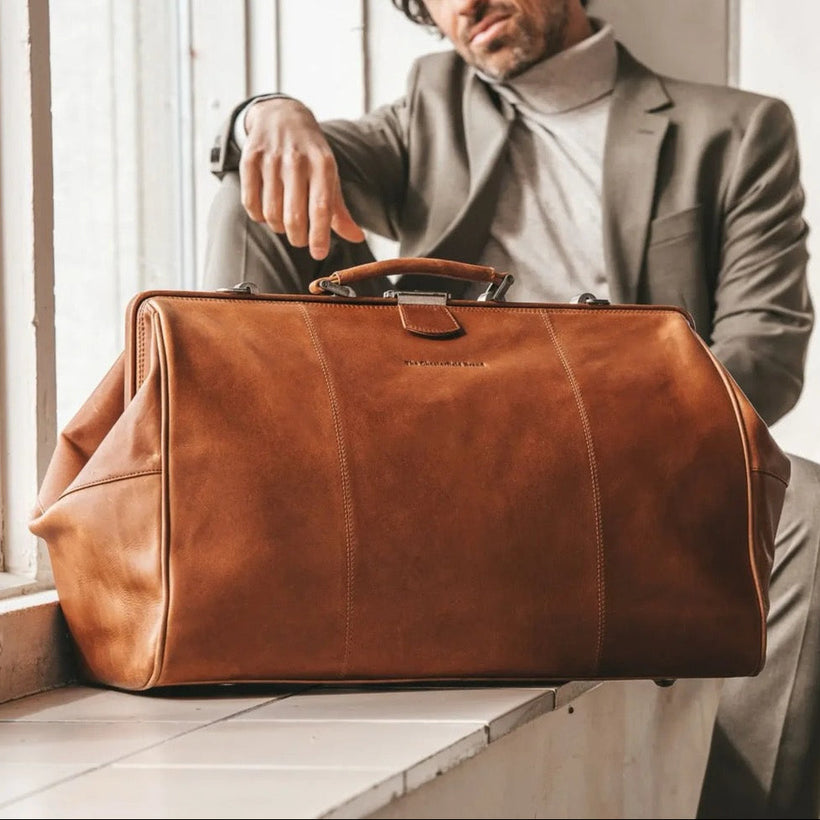 Corfu Full-Grain Leather Weekender Bag 女士