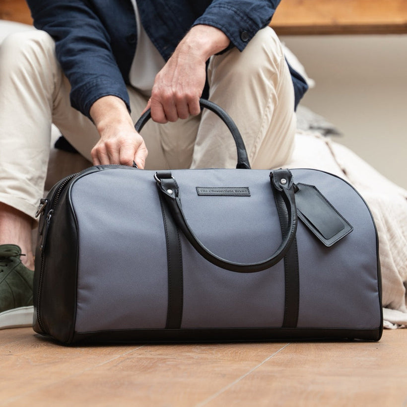 Tornio Full-Grain Leather Weekender Bag 女士