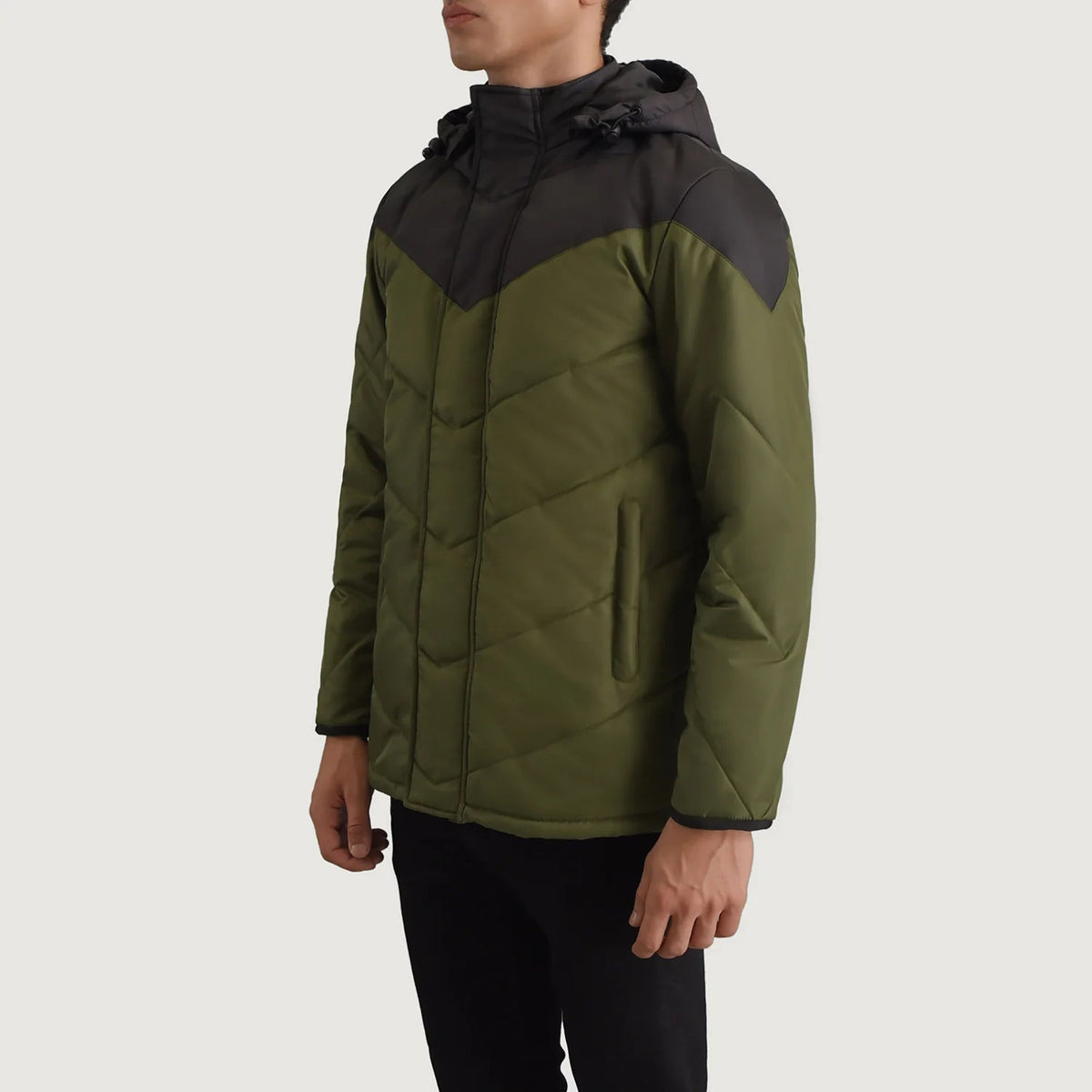 
Black & Green Full-Grain Leather Hooded Jacket - 展现肩线贴合与利落下摆的背部视角