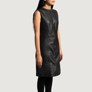 
Black Sheepskin leather Coat - 展现肩线贴合与利落下摆的背部视角