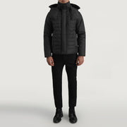 
Malcolm 经典黑 Hooded Puffer 真皮夹克 男士 - 展现立体袖型与合身版型的侧身视角