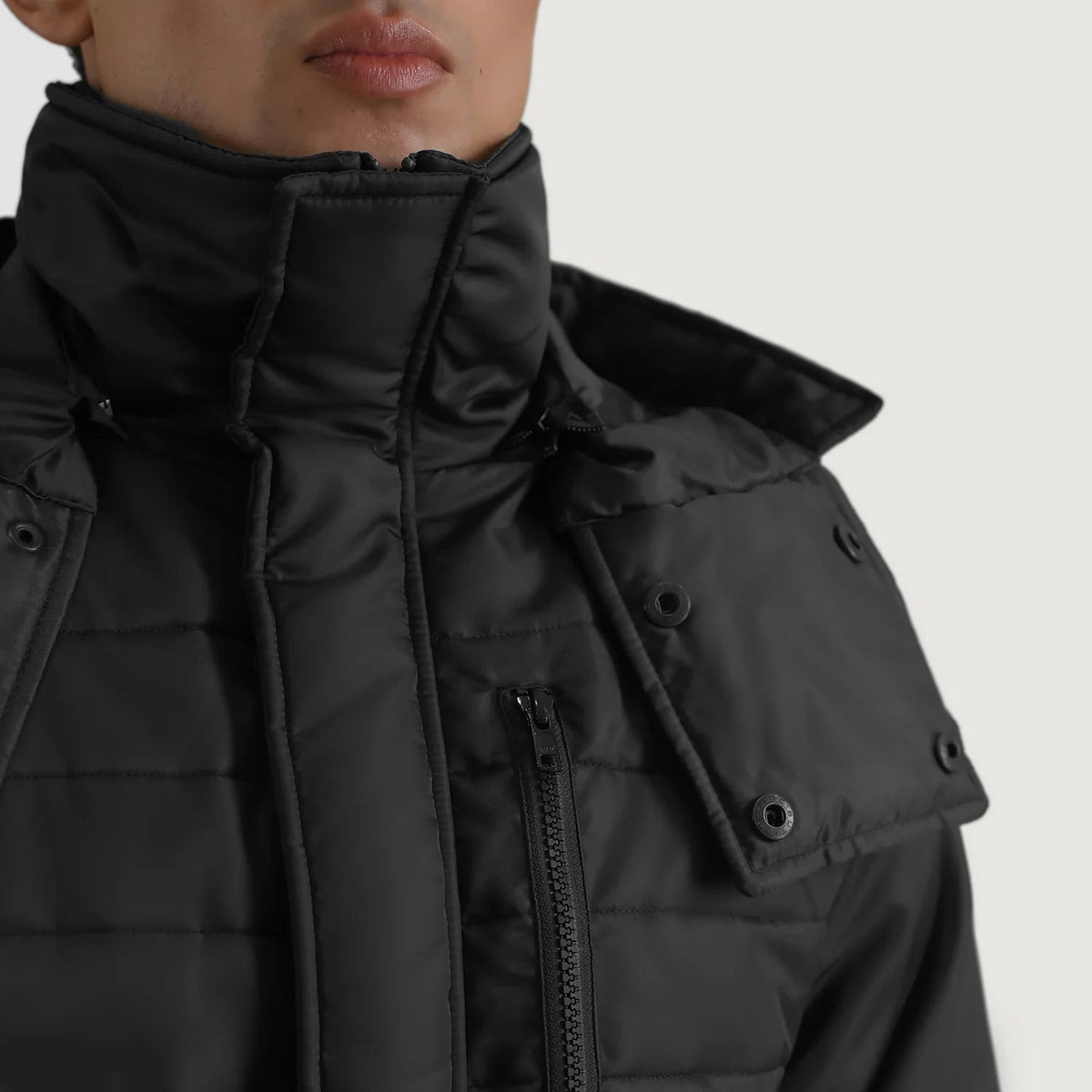 
内衬展示 Showing Quilted Viscose Lining & 内部双侧实用暗袋