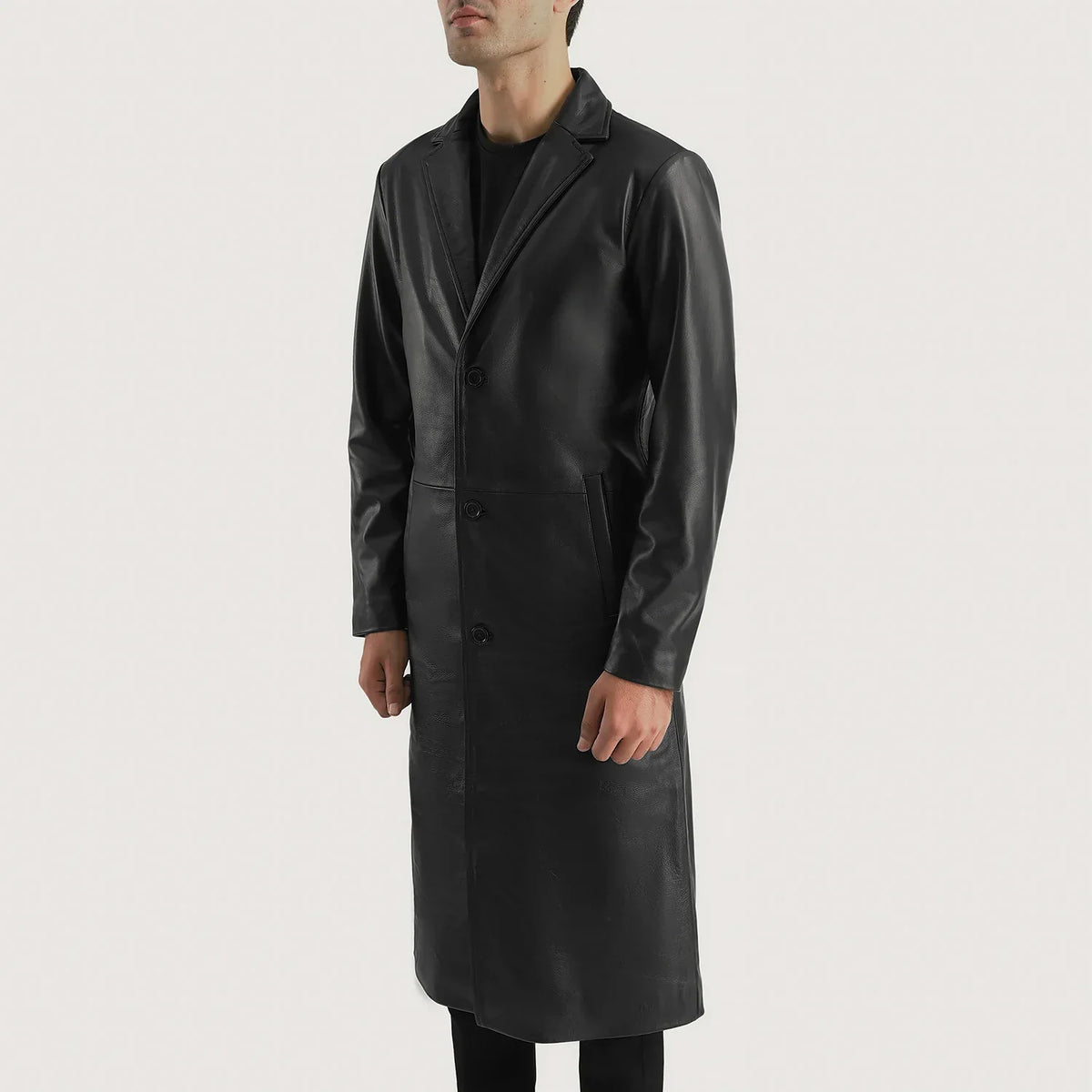 
Black Cowhide Leather Winter Jacket - 展现肩线贴合与利落下摆的背部视角