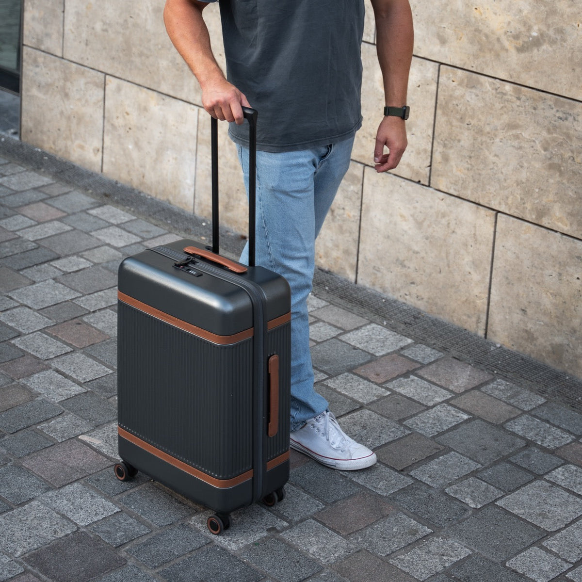 Medium Suitcase Zuna 女士 – alternate product view 2
