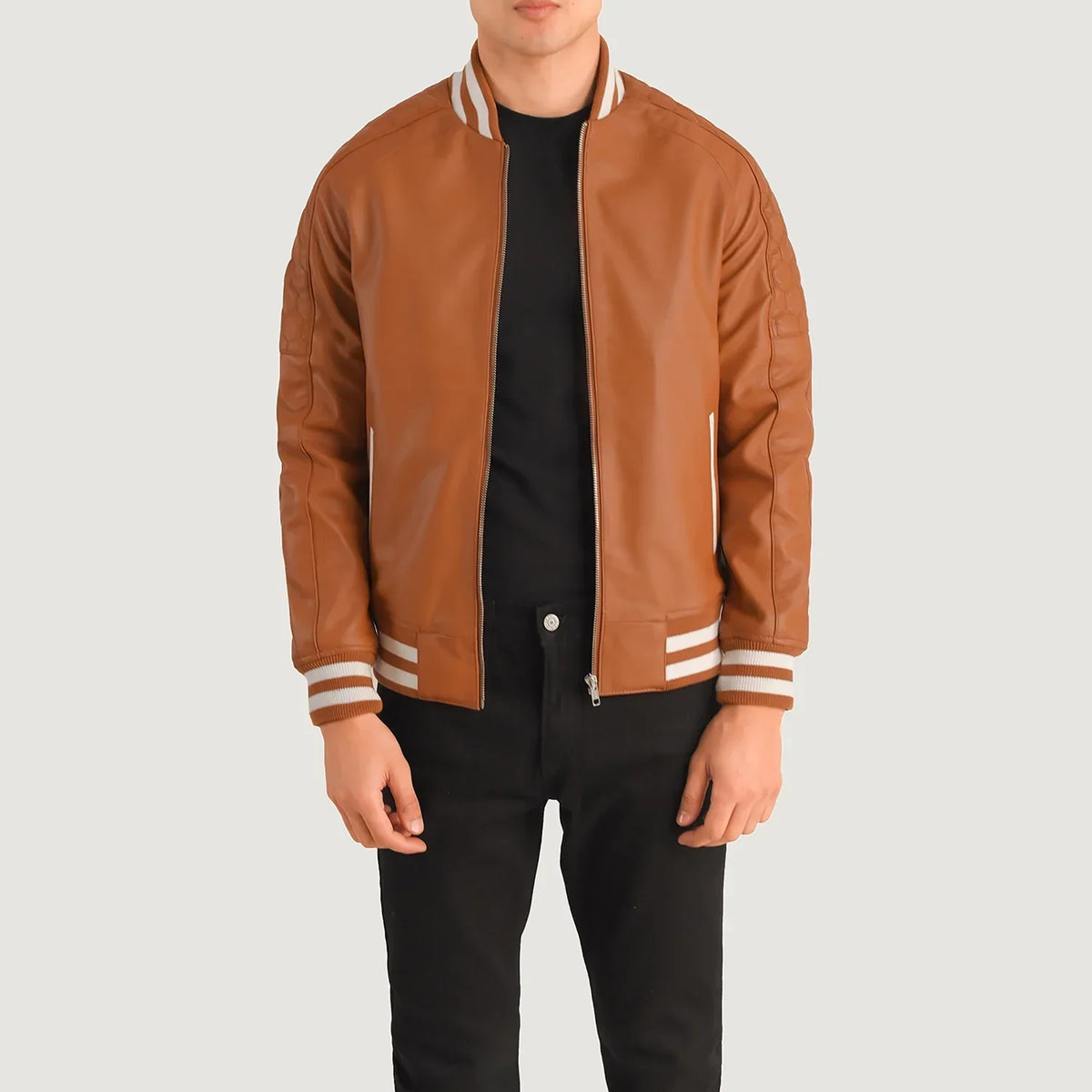 Pascal 浅褐色 棕色 Leather Varsity 真皮夹克 男士 in Tan Brown Sheepskin Leather - Front Profile View &amp; Tailored Silhouette | Buy Online