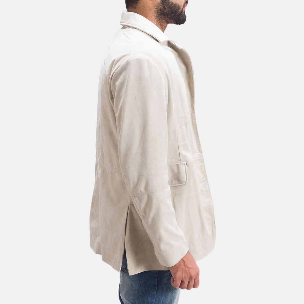 
细节特写 of Notch & Button Hardware on Professor By Day Suede 真皮西装外套 男士