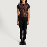 
细节特写 of Notch & Zipper Hardware on Rhonda 栗褐色 Leather Biker Vest 女士