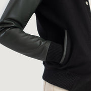 
内衬展示 Showing Quilted Polyester Lining & 内部双侧实用暗袋
