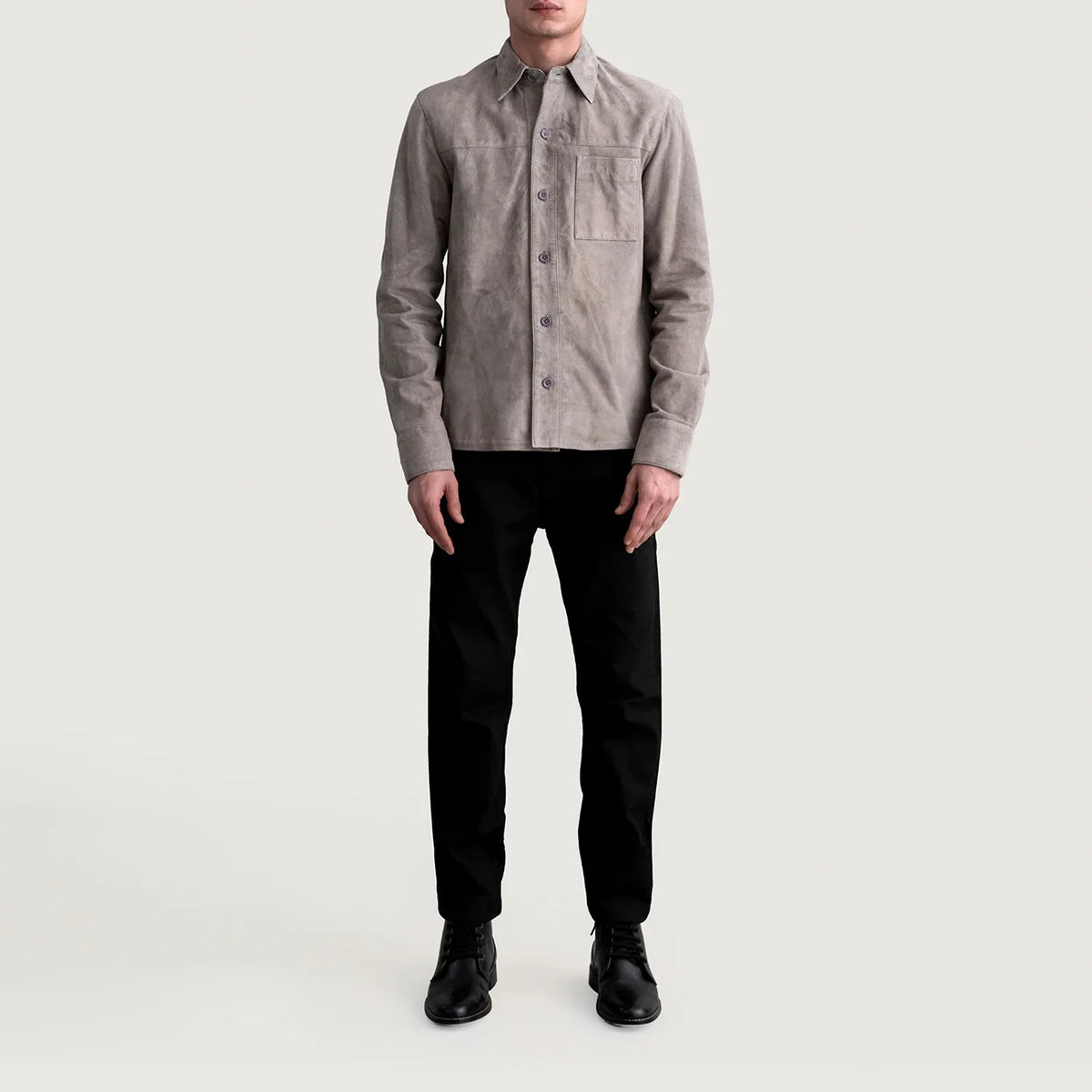 
细节特写 of Shirt & Buttons Hardware on Scout Grey Suede Leather Shirt 男士 男士