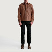 
细节特写 of Shirt & Buttons Hardware on Scout Matte 复古棕 Leather Shirt 男士