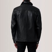 Close-Up Detail of Shirt &amp; Zipper Hardware on Sean 黑色 Leather Classic 真皮夹克 男士 For Men