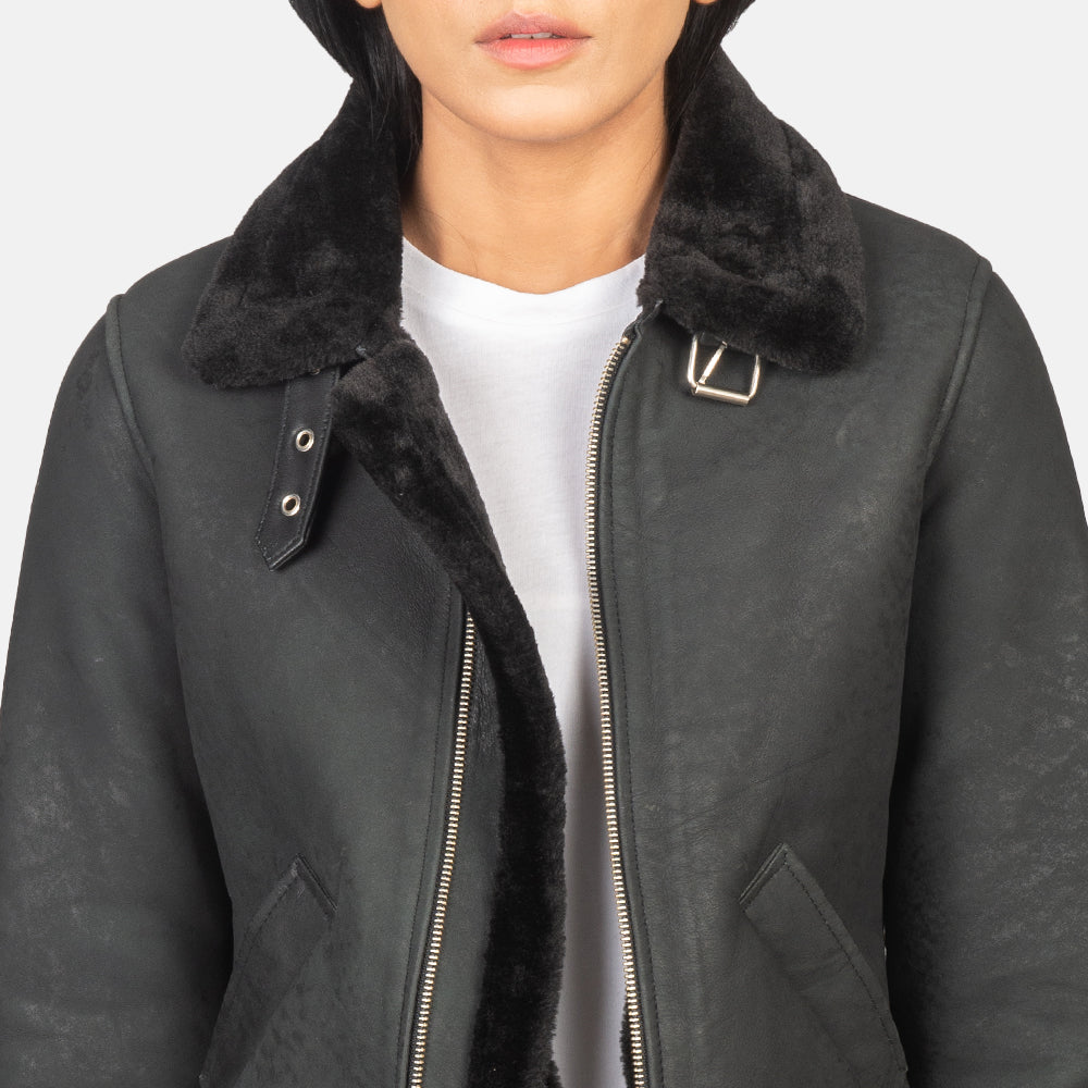 
内衬展示 Showing Quilted Viscose Lining & 内部双侧实用暗袋
