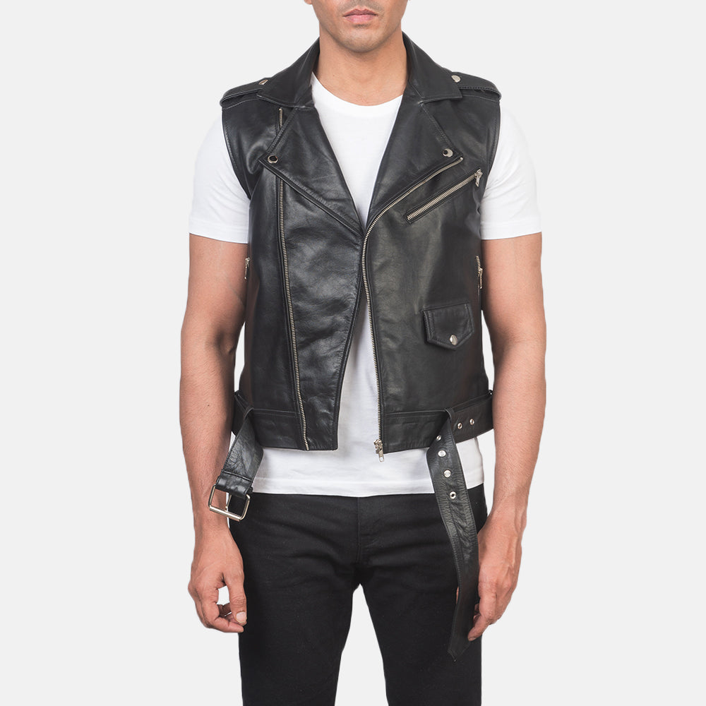 
Sullivan 经典黑 Leather Biker Vest 男士 in Black Cowhide Leather - 正面版型与定制立体剪裁轮廓 | 官方商城选购