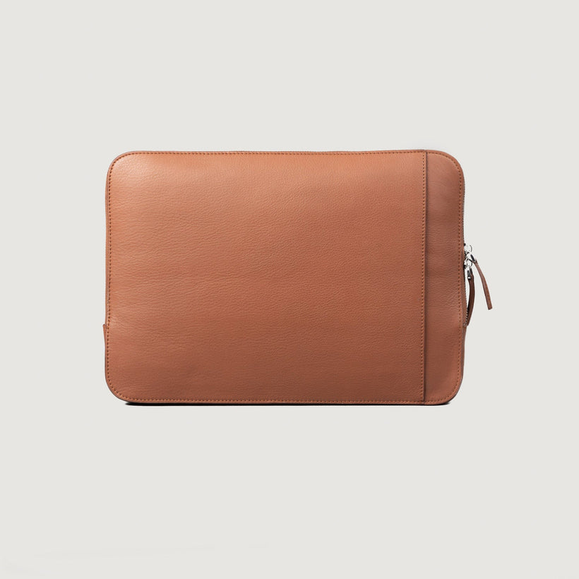 The Baxter Leather Laptop Sleeve 女士