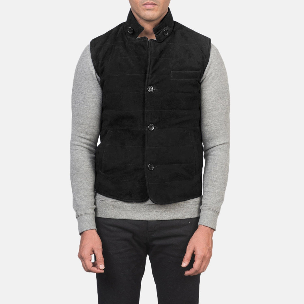 Close-Up Detail of Notch with removable throat latch &amp; Button Hardware on Men's Tony 黑色 Suede Vest 男士