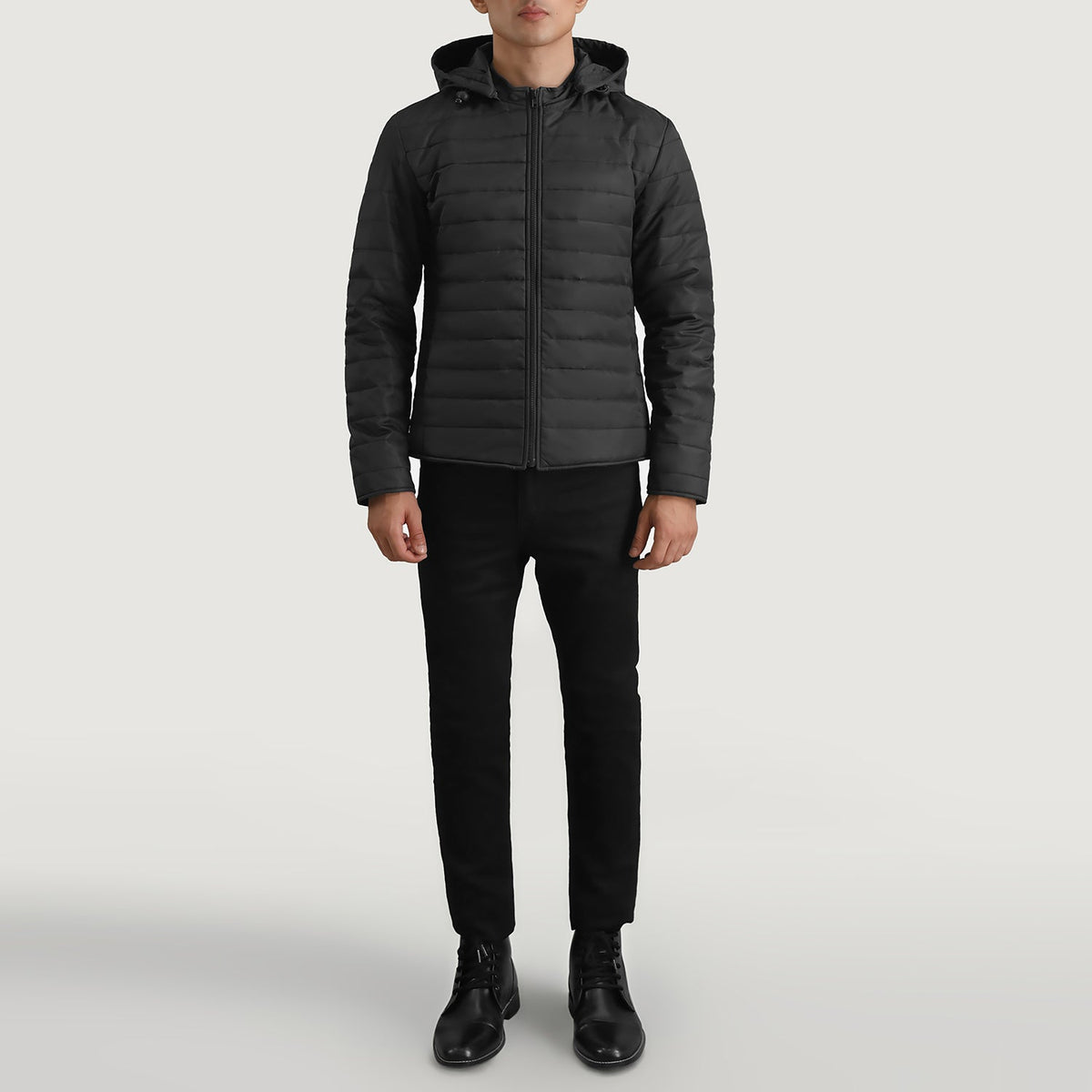 Tyler 黑色 Hooded Puffer 真皮夹克 男士 - Lateral Side Profile View Showing Sleeve Cut &amp; Athletic Taper Fit