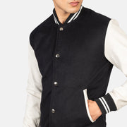 
内衬展示 Showing Quilted Polyester Lining & 内部双侧实用暗袋
