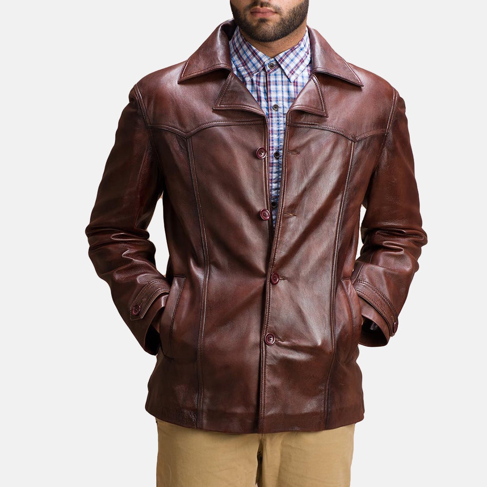 
Brown Sheepskin leather Coat - 展现肩线贴合与利落下摆的背部视角