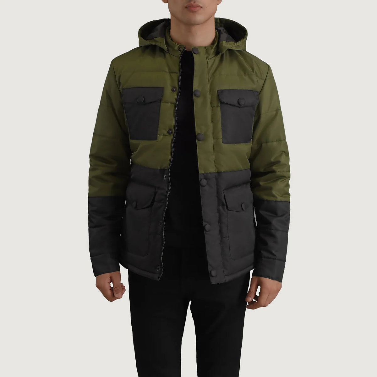 
Wayne 经典黑 & 墨绿色 Hooded Puffer 真皮夹克 男士 in Black + Green Full-Grain Leather - 正面版型与定制立体剪裁轮廓 | 官方商城选购